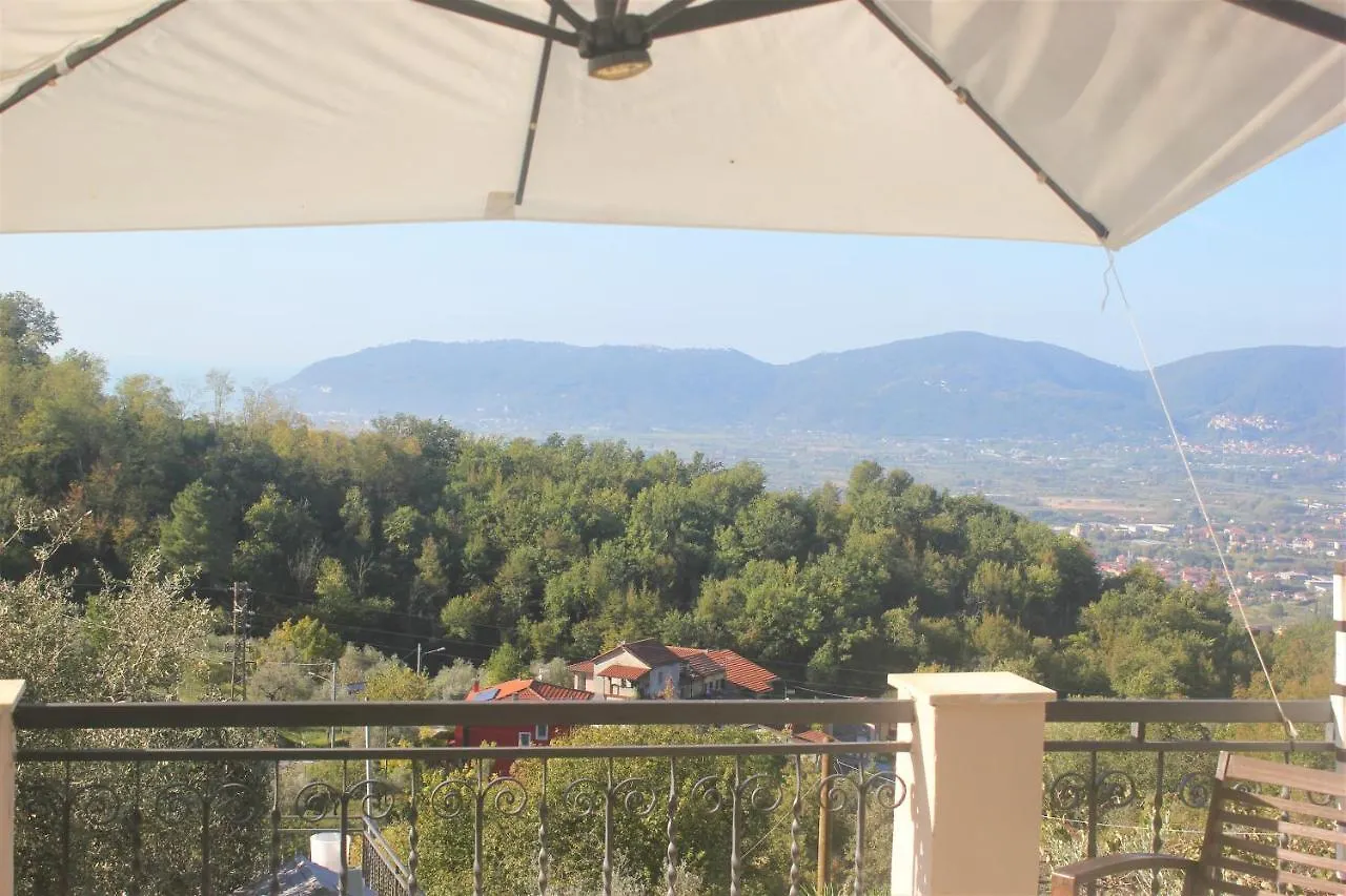 Apartment Fattoria Cristina - Bilo Verde Castelnuovo Magra Italy